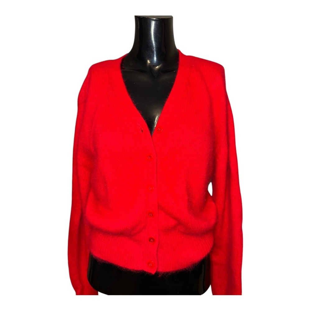 Beautiful 1980s Angora & Wool Sweater From brand: Words Size Large